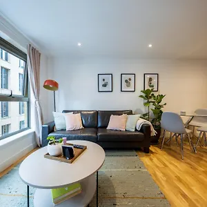 By Spitalfields & Liverpool Street Station Apartment London
